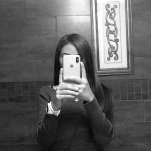 Meet your Posher, Fatima